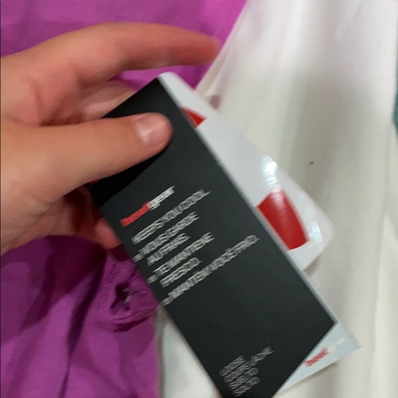 Under Armour tops size ym - Picture 5 of 9